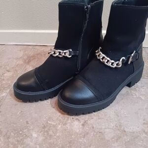 Stylish Black Ankle Boots with Silver Chain